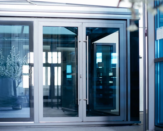 Двухстворчатые двери 